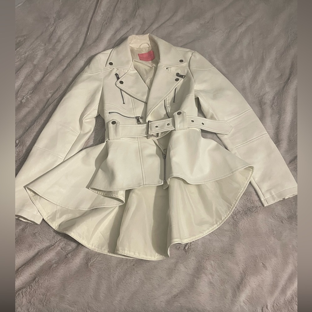 AKIRA WHITE FAUX LEATHER MOTORCYCLE JACKET